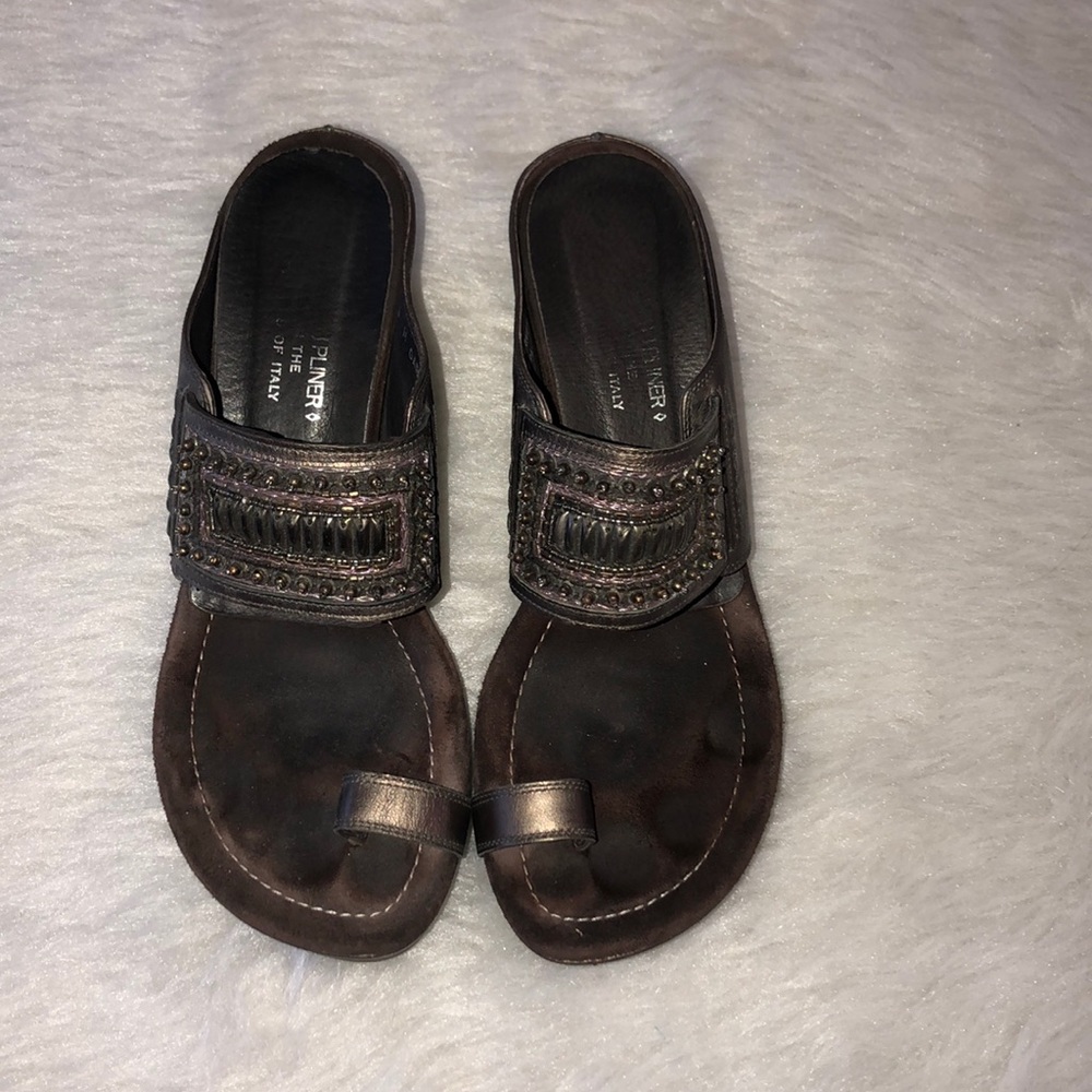 Donald J Pliner Wedges